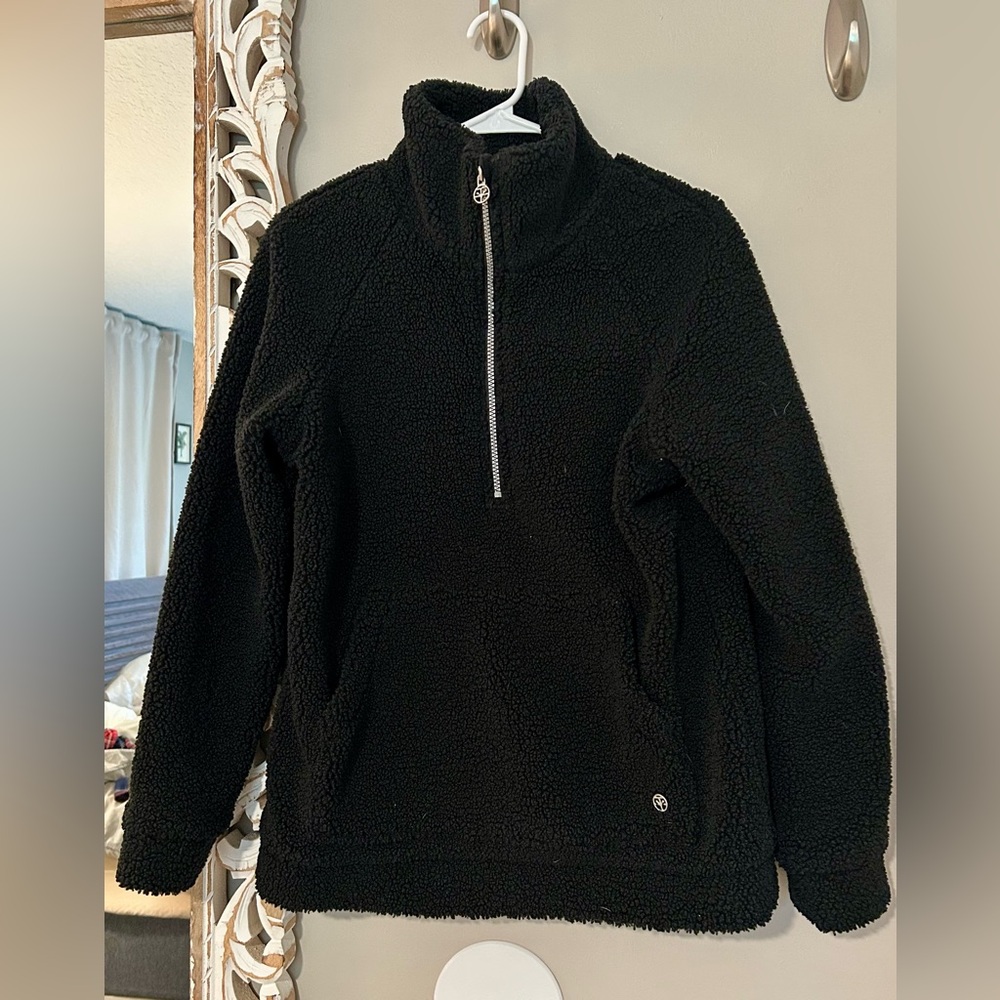 Soybu black pullover sweatshirt